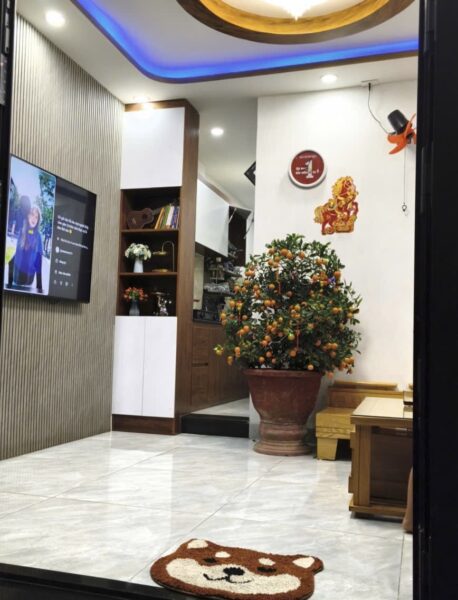 Nhà 2 tầng 2 mặt kiệt ô tô Phạm Như Xương 4500