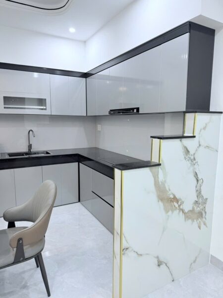 Nhà mê lửng kiệt ô tô Điện Biên Phủ 5850