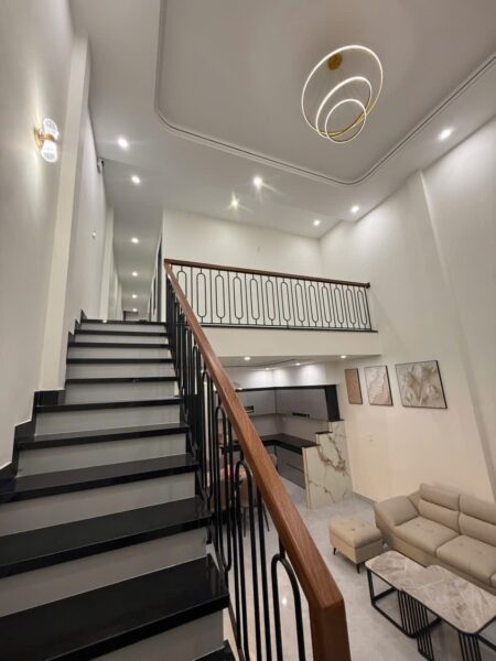 Nhà mê lửng kiệt ô tô Điện Biên Phủ 5850
