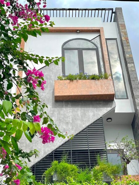 Nhà 3 tầng mặt tiền Nguyễn Huy Tự 6950