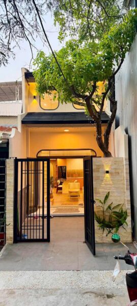 Nhà mê lửng kiệt Tôn Đản 67mv, 4200