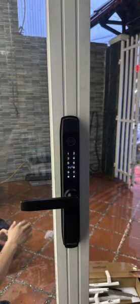 Nhà 2 tầng rưỡi mặt tiền Mỹ Đa Đông 12ty