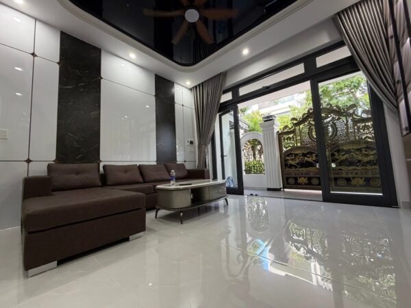 Nhà 2 tầng mặt tiền Hoà Minh 6990