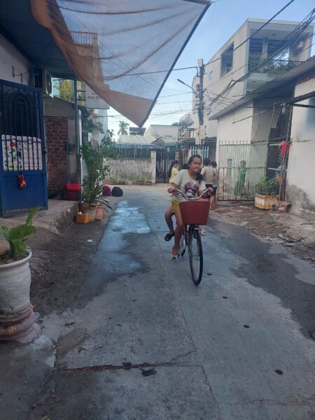 Nhà trọ kiệt ô tô Âu Cơ 100mv, 3450