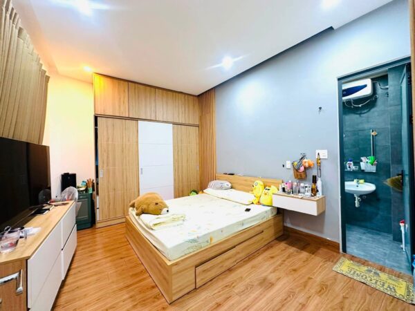 Nhà 2 tầng kiệt Nguyễn Xí 78mv, 4950
