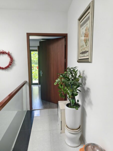 Nhà 3 tầng mặt tiền Dương Tụ Quán 96mv, 23ty