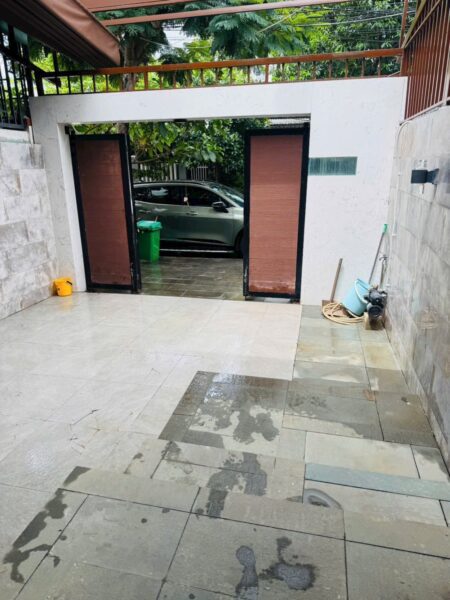Nhà 2 tầng mặt tiền Nguyễn Hữu Hào 90mv, 8500