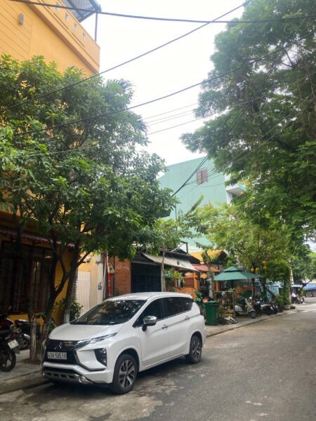 Nhà 4 tầng mặt tiền Đầm Rong 48mv, 6250