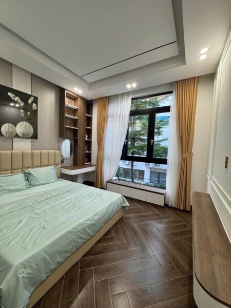 Cho thuê nhà 4 tầng kiệt ô tô Trần cao Vân 25tr