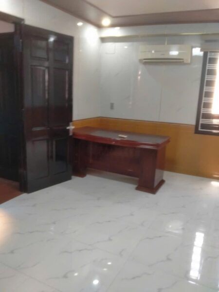 Cho thuê nhà 5 tầng mặt tiền đường 3/2, 79mv, 40tr