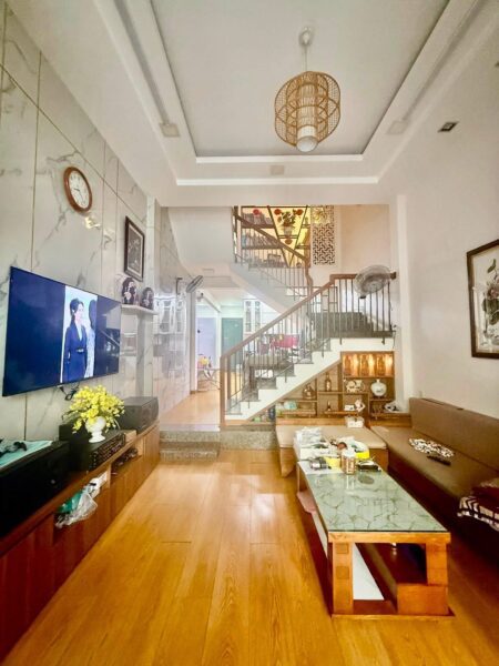 Nhà 2 tầng kiệt ô tô Nguyễn Thành Hãn 71mv, 5650
