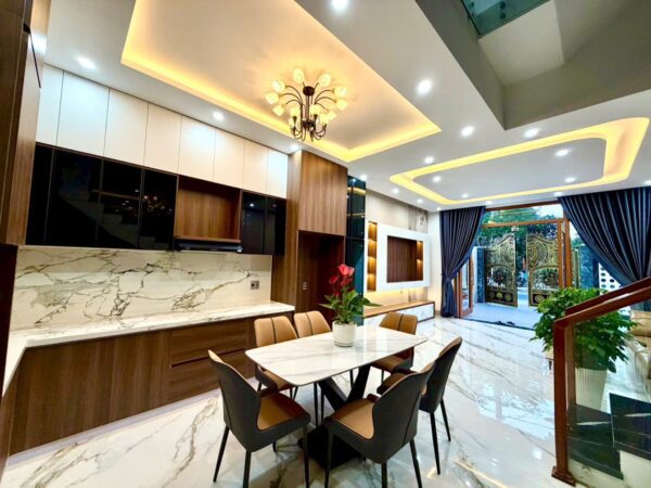 Nhà 3 tầng mặt tiền Vũ Miên 100mv, 6795