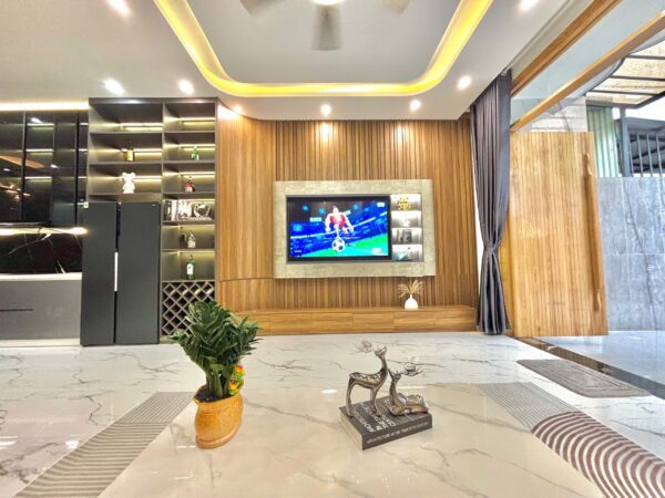 Nhà 3 tầng mặt tiền Vũ Miên 100mv, 6795