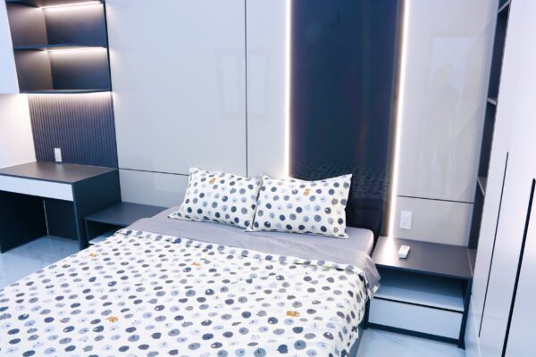 Nhà 2 tầng mặt tiền Hoa Lư 72mv, 7900