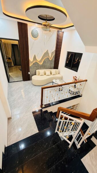 Nhà 3 tầng kiệt ô tô Nguyễn Chánh 62mv, 5150