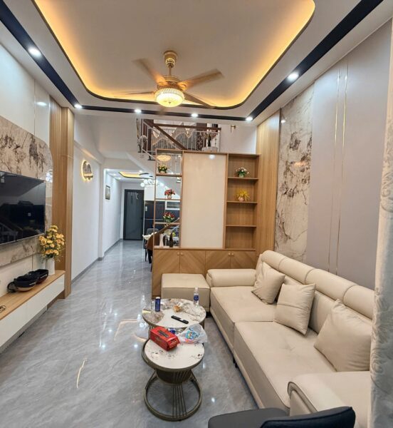 Nhà 3 tầng kiệt ô tô Nguyễn Chánh 62mv, 5150