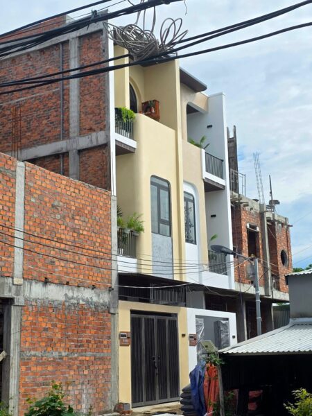 Nhà 3 tầng kiệt ô tô Tô Hiệu 70mv, 4790