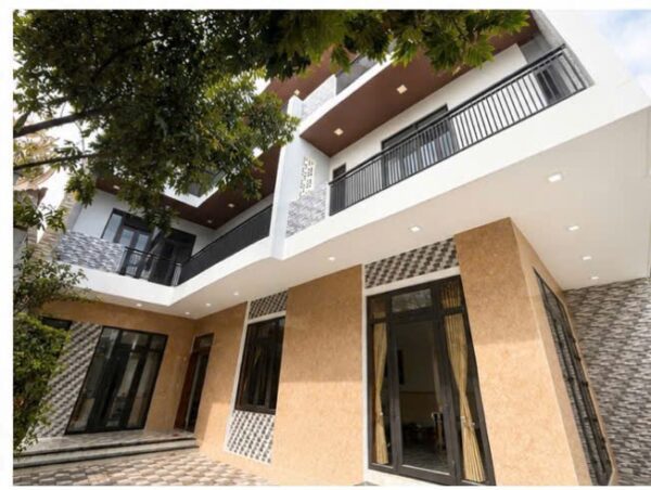 Nhà 3 tầng mặt tiền Lê Thương 200mv, 8600