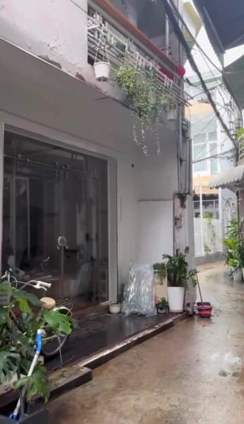 Nhà 2 tầng kiệt ô tô Lê Duẩn, 58mv, 6700