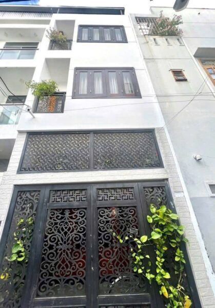 Nhà 3 tầng kiệt Nguyễn Tất Thành 60mv, 5800