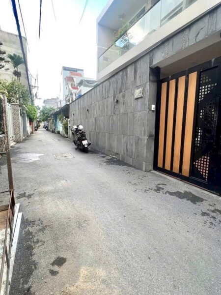 Nhà 3 tầng kiệt Nguyễn Tất Thành 60mv, 5800