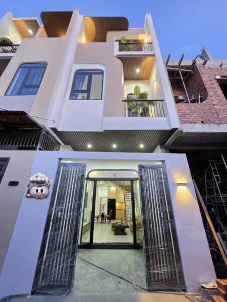 Nhà 3 tầng kiệt ô tô Tô Hiệu 63mv, 4790