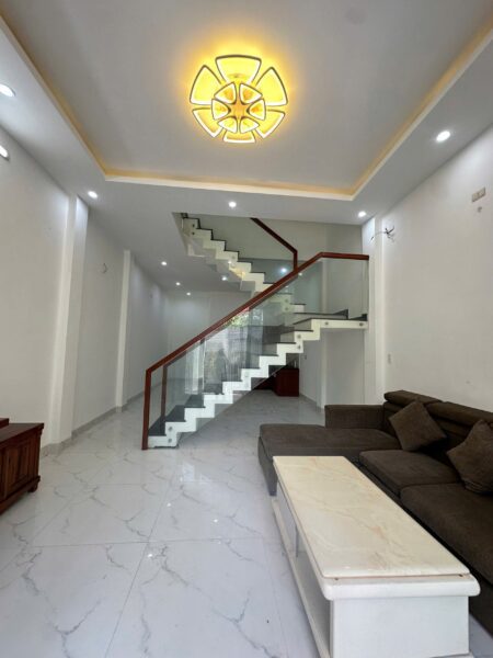 Nhà 2 tầng kiệt ô tô Nguyễn Xuân Hữu 62mv, 4100