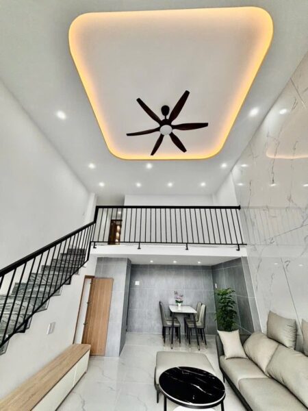 Nhà mê lửng mặt tiền Trần Quang Long 90mv, 5990