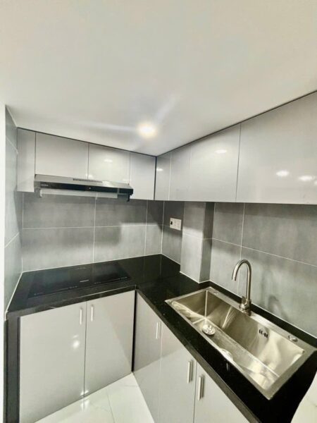 Nhà mê lửng mặt tiền Trần Quang Long 90mv, 5990