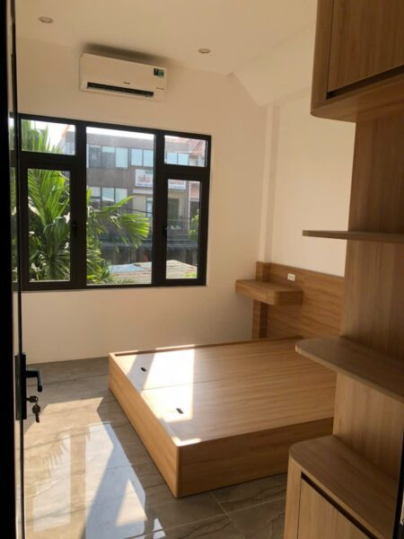 Cho thuê nhà 3 tầng mặt tiền Tú Quỳ 15tr