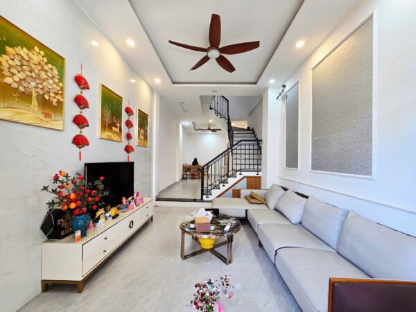 Nhà 3 tầng kiệt Hoà An 50mv, 3ty9