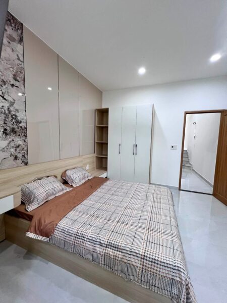 Nhà 2 tầng kiệt ô tô Phạm Nhữ Tăng 52mv, 4750