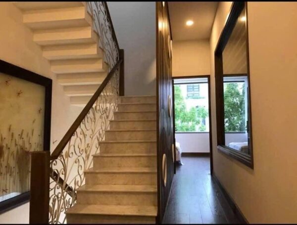 Cho thuê biệt thự 3 tầng mặt tiền Đỗ Nhuận 35tr