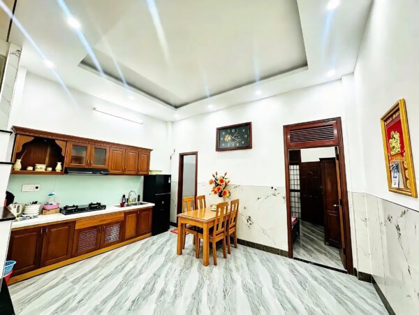 Nhà 3 tầng mặt tiền Đào Nguyên Phổ 70mv, 7950