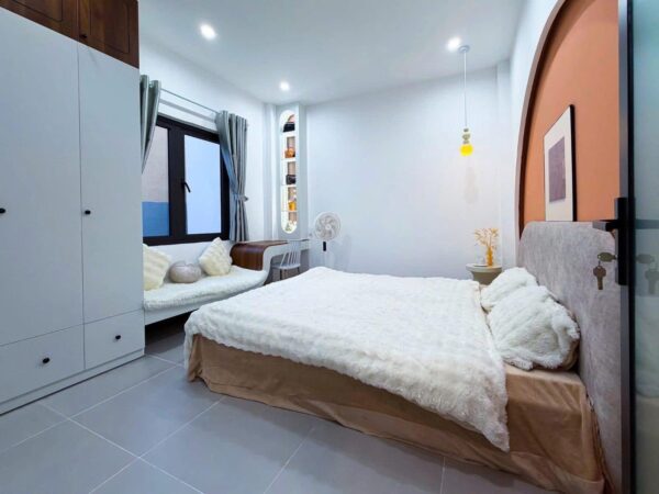 Cho thuê nhà 3 tầng kiệt Hùng Vương 65mv, 36tr
