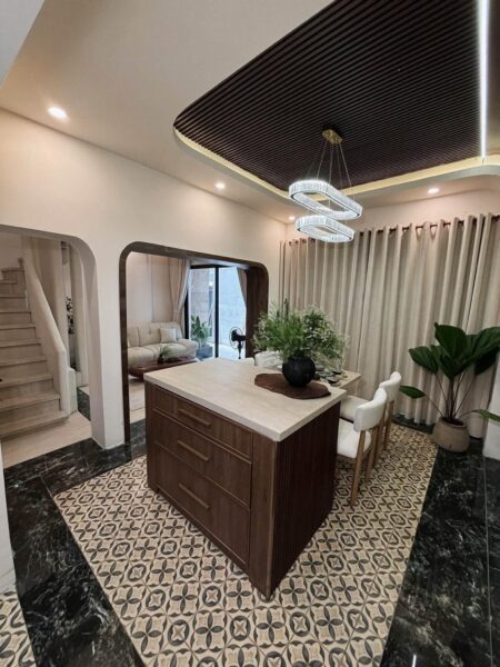 Nhà 2 tầng kiệt Nguyễn Hoàng 45mv, 4ty7