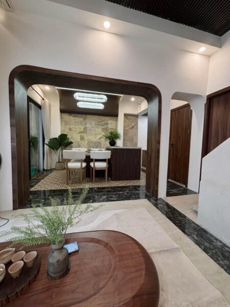 Nhà 2 tầng kiệt Nguyễn Hoàng 45mv, 4ty7