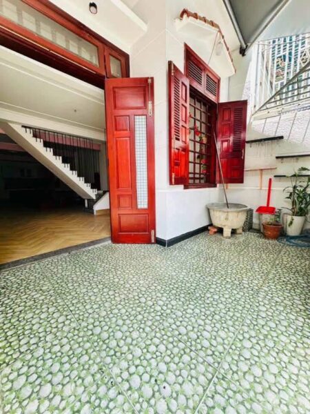 Nhà 2 tầng kiệt ô tô Nguyễn Phước Nguyên 90mv, 4450