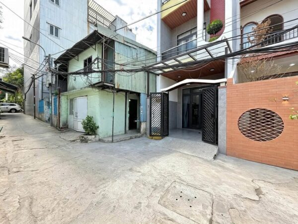 Nhà 3 tầng kiệt ô tô Trường chinh 80mv, 4750