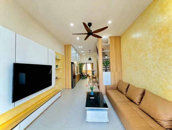 Nhà 3 tầng kiệt ô tô Trường chinh 80mv, 4750