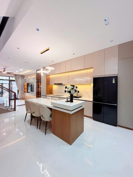 Nhà 3 tầng mặt tiền Thanh lương 100mv, 9300