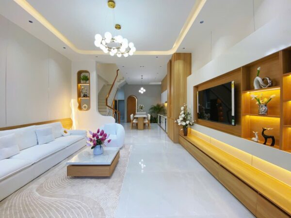 Nhà 3 tầng mặt tiền Nguyễn Thị Sáu 100mv, 9300