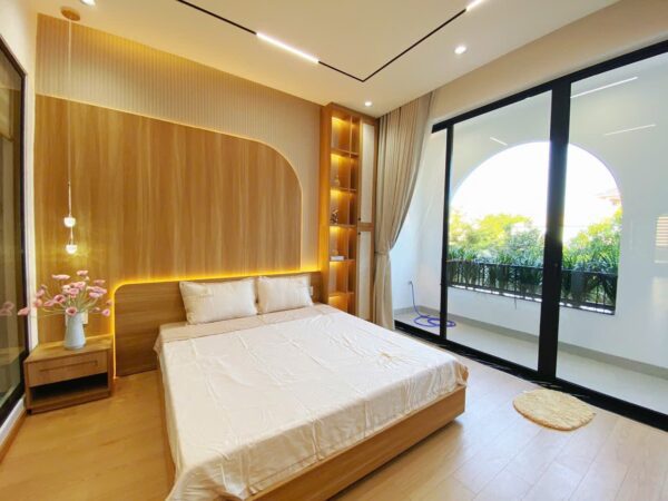 Nhà 3 tầng mặt tiền Nguyễn Thị Sáu 100mv, 9300