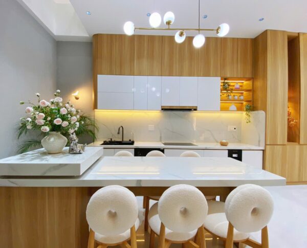 Nhà 3 tầng mặt tiền Nguyễn Thị Sáu 100mv, 9300