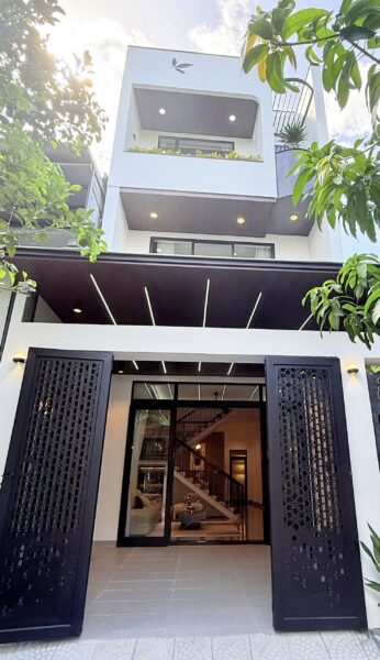 Nhà 3 tầng mặt tiền Thanh lương 100mv, 8800
