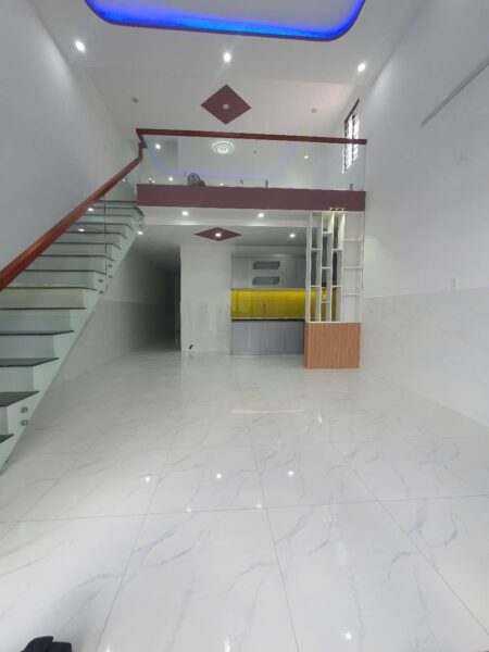 Nhà mê lửng kiệt ô tô Hoàng Văn Thái 90mv, 1750