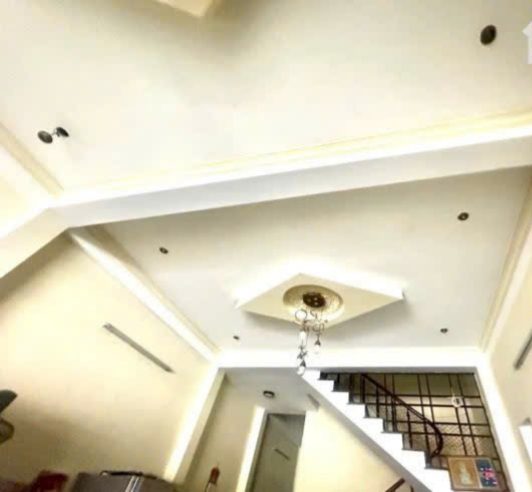 Nhà 2 tầng rưỡi mặt tiền Lê Đại Hành 105mv, 9ty