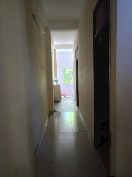 Nhà 2 tầng rưỡi mặt tiền Lê Đại Hành 105mv, 9ty
