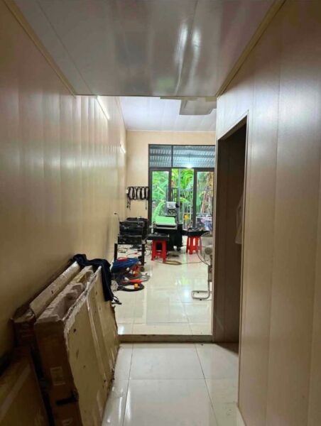 Nhà ba lá kiệt ô tô Nguyễn Đình Tứ 80mv, 950