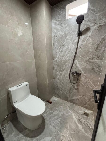 Tòa căn hộ 6 tầng kiệt Nguyễn Chí Thanh 75mv, 5990